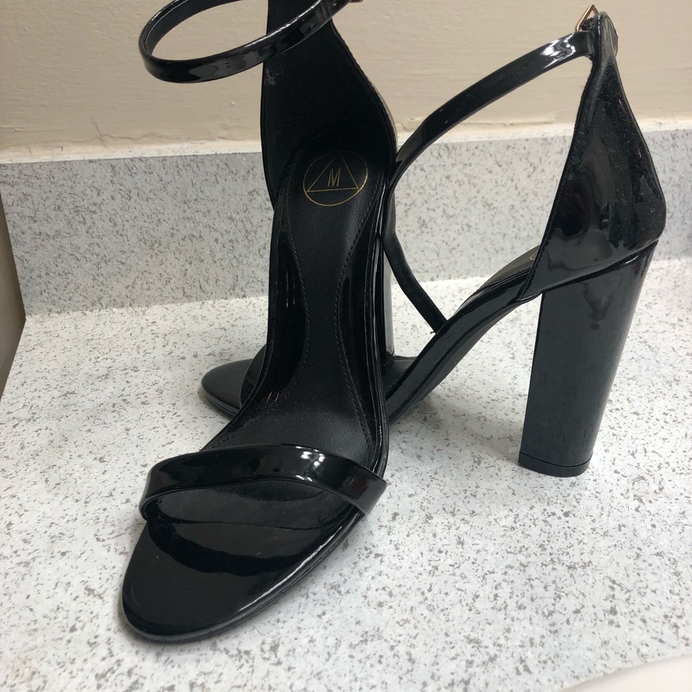 Heels - Picture 2 of 2